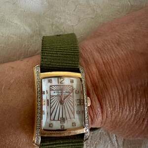 STUHRLING $720 ART DECO GENUINE DIAMONDS DAISY OPALESCENT STAINLESS STEEL WATCH